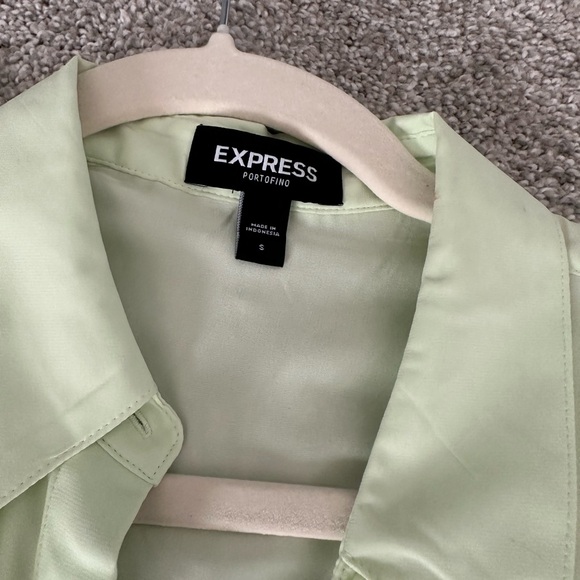 Express button up - Picture 2 of 2